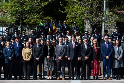 Acte d'honors a la bandera durant la celebració del dia dels agents de circulació a la Massana