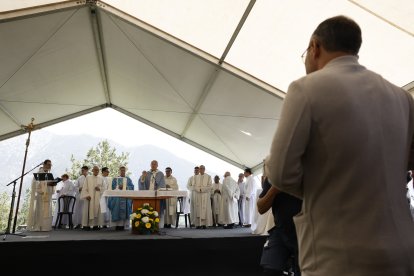 El cap de Govern, Xavier Espot, a la missa de relleu de Josep-Lluís Serrano com a nou Copríncep episcopal