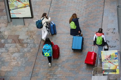 Turistes pel Principat, l’hivern passat.