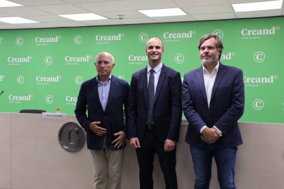 El president institucional d'Aravell Golf Andorra Country Club, Antonio Rodriguez, el director de Desenvolupament de Negoci Bancari a Andorra de Creand Crèdit Andorrà, Gerard Fonolleda, i el promotor del torneig, José Manuel Lara