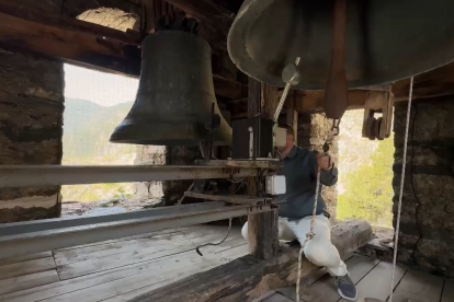 Repic de campanes a Sant Serni de Canillo