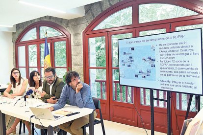 Presentació, ahir, dels itineraris.
