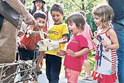 Els infants aprenen el valor de la transhumància.
