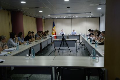 Un moment de la sessió de treball per a la revaloració salarial del personal de l'administració