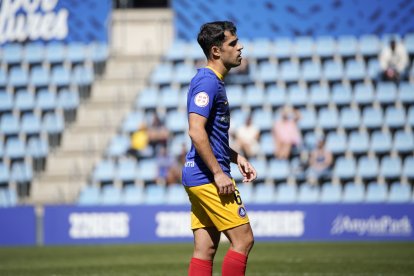 Alberto Solís abans de lesionar-se contra Unionistas.