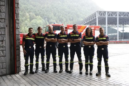 Els bombers que van viatjar per col·laborar en l'incendi de Somiedo