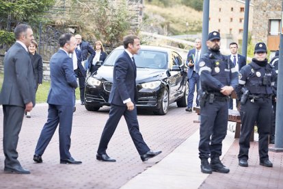 Macron durant la primera visita a Andorra.