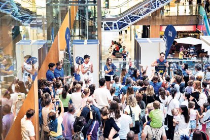 El MoraBanc va celebrar amb l’afició l’arrencada de curs i va mostrar les noves equipacions.