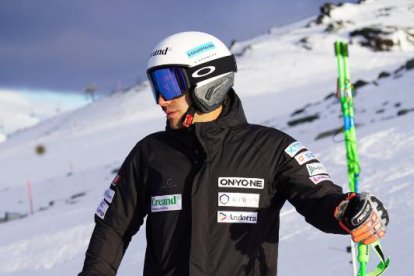 Joan Verdú treballant a Ushuaia.