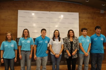 L’equip femení i masculí que aniran a Treviso.
