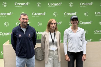 Roda de premsa a la seu de Creand.