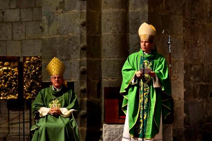 El copríncep i bisbe d'Urgell, Mons. Josep-Lluís Serrano, durant la commemoració del primer aniversari de l’ordenació episcopal.