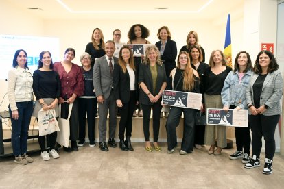 Foto:SFGALa ministra de Salut, Helena Mas, en l'entrega de premis.