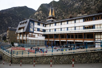 El col·legi Mare Janer.