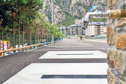L’aparcament d’autocaravanes.