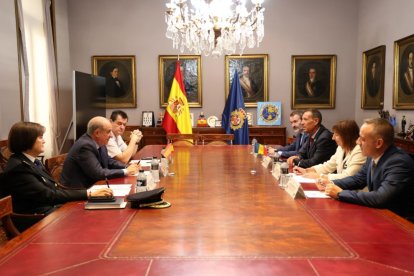 Reunió amb la policia nacional espanyola.
