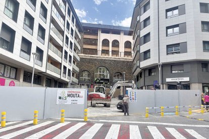 Les obres de remodelació de la plaça Calonge-Sant Antoni.