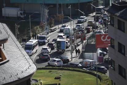 Aglomeració de cotxes.