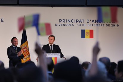 Emmanuel Macron en el discurs públic durant la visita a Andorra del setembre del 2019