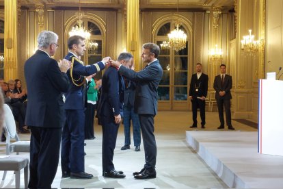 Condecoracions al Palau de l'Elisi
