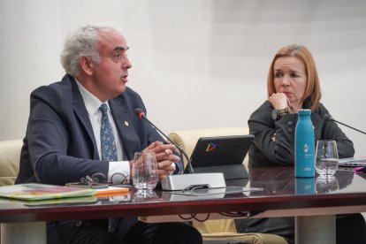 Marta Pujol en una sessió del comú d'Encamp.