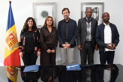 Signatura del conveni amb Costa d’Ivori per efectuar adopcions internacionals