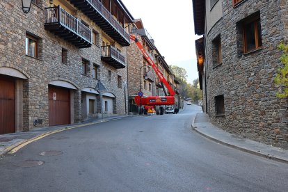 Un carrer de la urbanització de la Clota Verda a Ordino