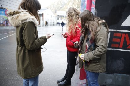Ja no es podrà exhibir el mòbil com fa anys a Santa Coloma.