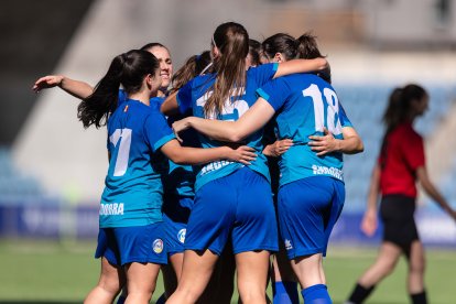 Les tricolors celebren un gol en un duel anterior.