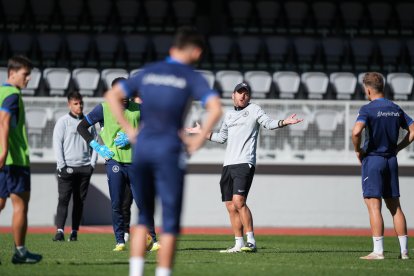 Entrenament del conjunt tricolor al Comunal.