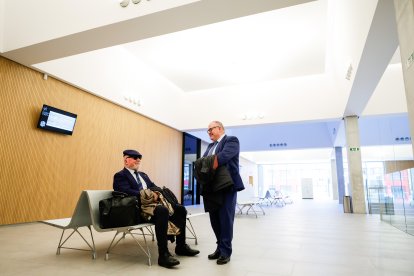 José Manuel Villarejo i el seu advocat, Antonio García Cabrera.