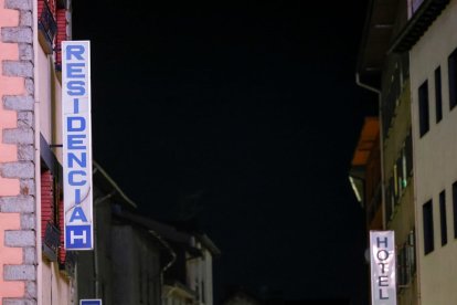 Els controls migratoris de la policia s’ampliaran a pensions i hotels.