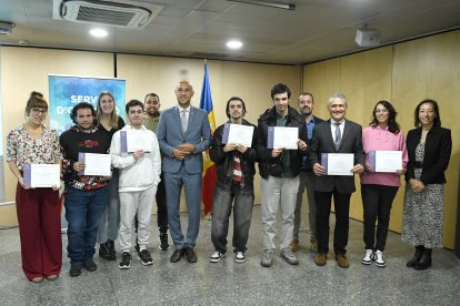 Els joves i les empreses participants en el programa Activa't 2025