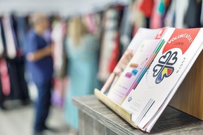 Servei de voluntariat de Caritas.