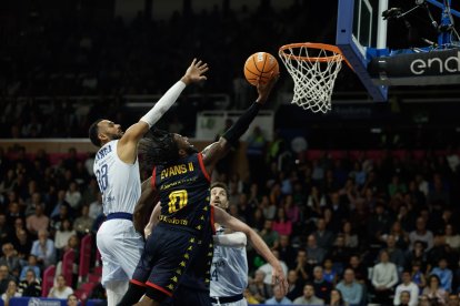 Evans va tornar a ser el millor jugador del MoraBanc.