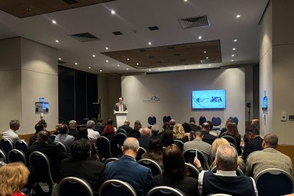 Budzaku durant el fòrum en el qual ha participat Andorra Turisme