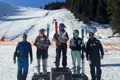 EL podi, a la FIS austríaca