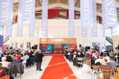 La presentació de la tercera edició del programa 'Cap Butaca Buida' al Teatre Nacional de Catalunya.