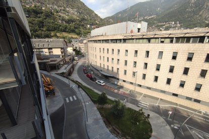 Una perspectiva allunyada de l'hospital d'Andorra