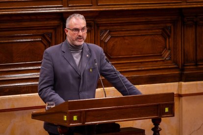 El diputat de Junts, Jordi Fàbrega, durant una sessió al Parlament.