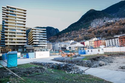 El terreny ja està preparat per començar les obres de construcció del les tres noves torres.