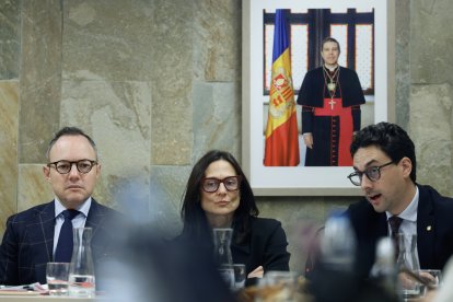 El cap de Govern, Xavier Espot, amb la mínistra d'Interior i Justícia, Ester Molné, i el ministre de Medi Ambient, Guillem Casal, a l'esmorzar amb la premsa.