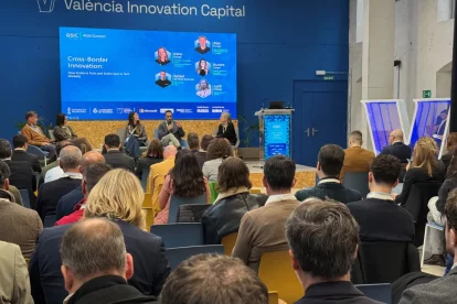 Una de les xerrades del GSIC Summit València 2025
