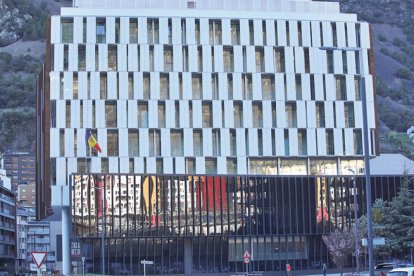 Façana de la seu de la Justícia.