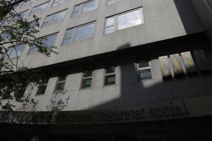 La CASS cobreix la visita fora d’Andorra dins de la via preferent per esperes excessives.