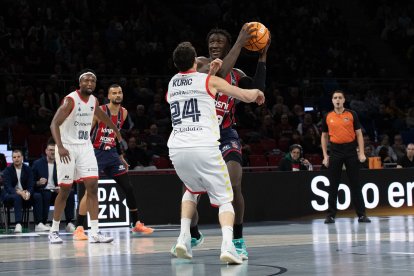 El MoraBanc ha caigut a la pista del Baskonia i suma la quarta derrota seguida.