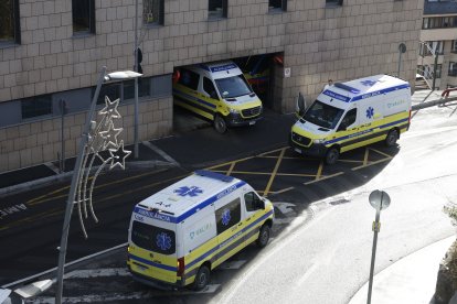 Ambulàncies ahir al servei d'Urgències de l'hospital Nostra Senyora de Meritxell d'Andorra