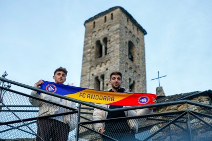 Yeray Cabanzón i Edgar González, durant la seva presentació.