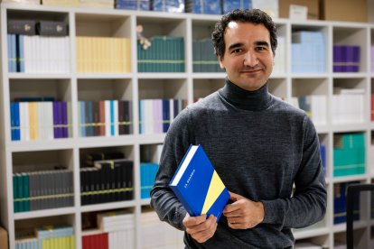 Jan Arimany a la seu de Trotalibros editorial