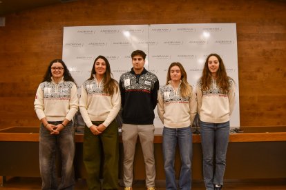 Jordina Caminal, Cande Moreno, Irineu Esteve, Gina del Rio i Carla Mijares, ahir a Andbank.